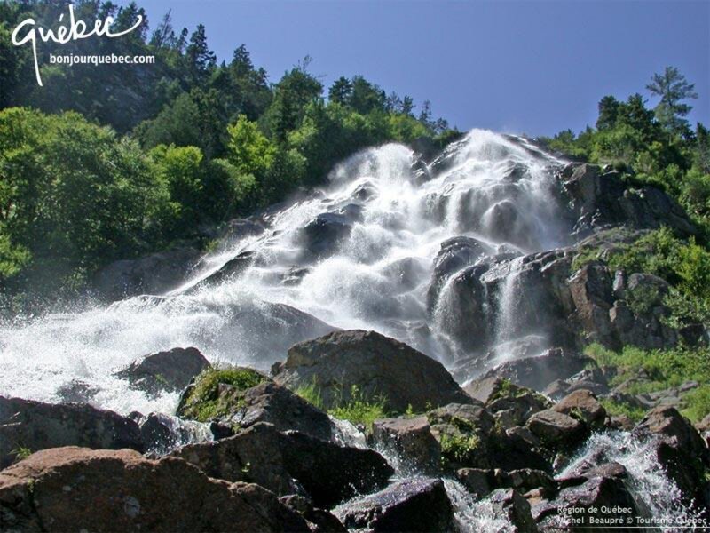 Waterfall on Rocky Hillside — Green, Natural