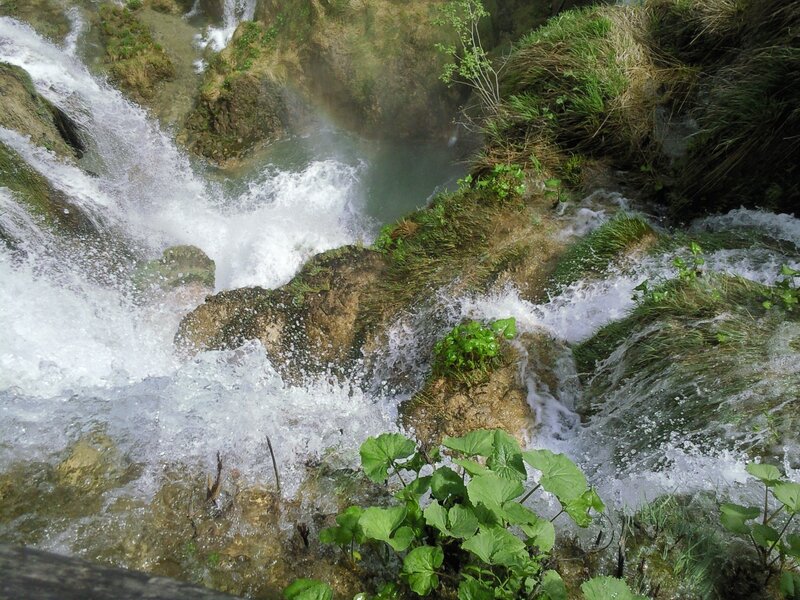 Waterfall on Rocky Terrain — Green, Dynamic