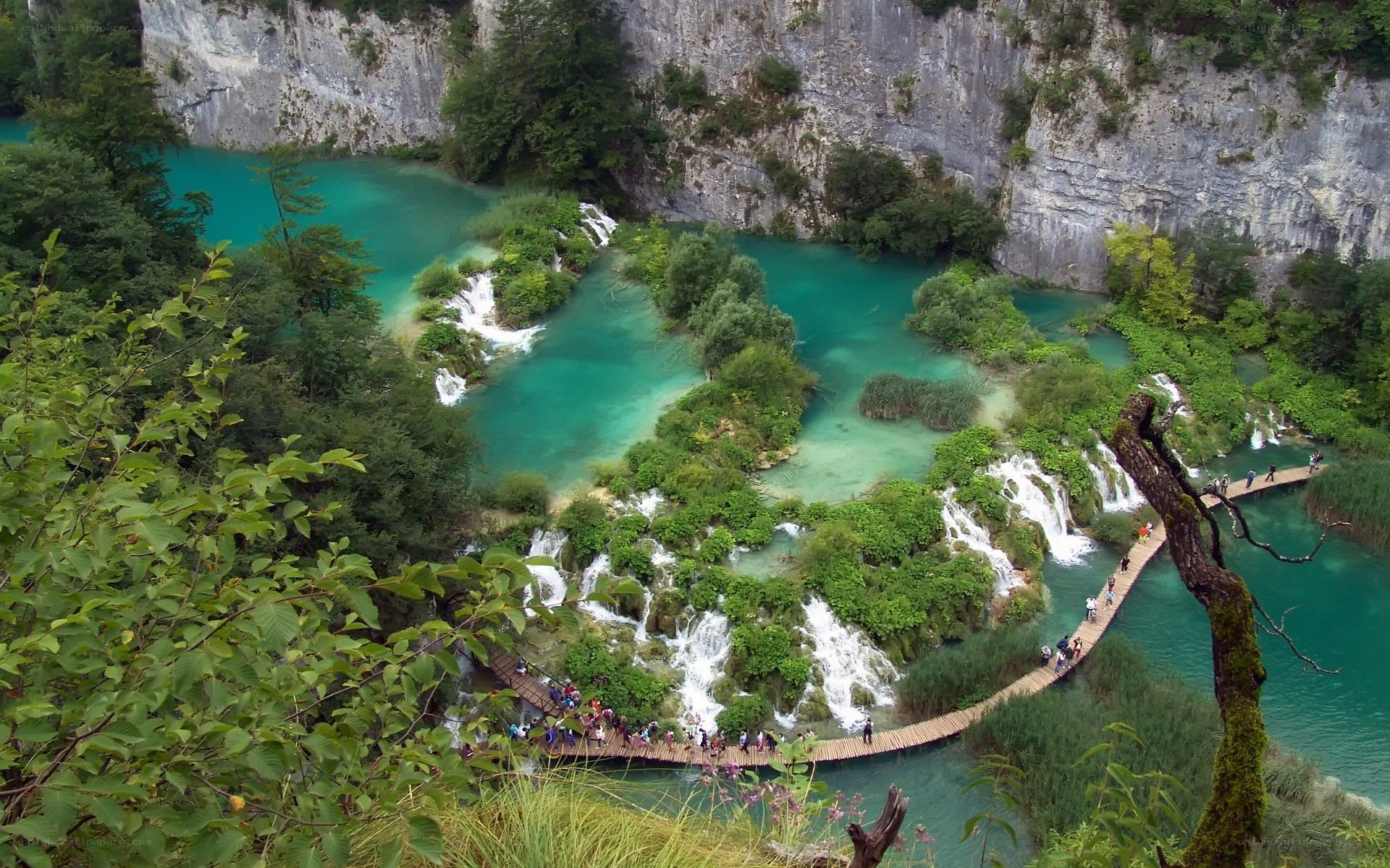 Waterfalls and turquoise lakes