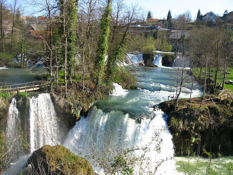 Waterfalls in Forest — Green, Serene, Spring