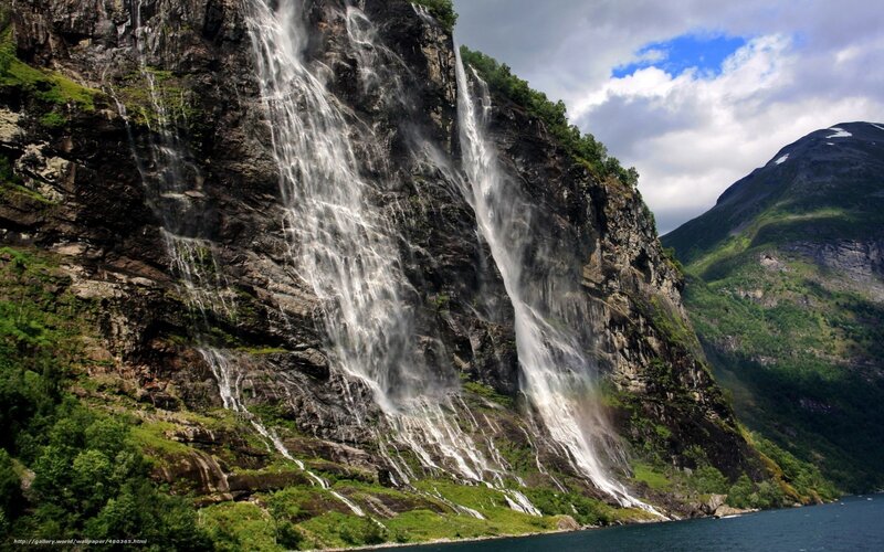 Waterfalls on a cliffside