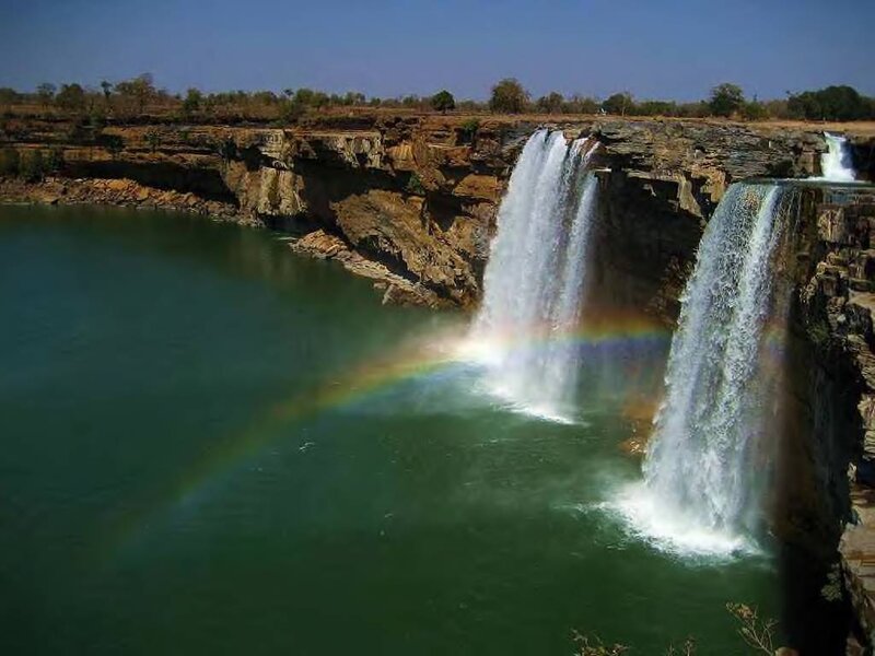 Waterfalls with Rainbow — Green