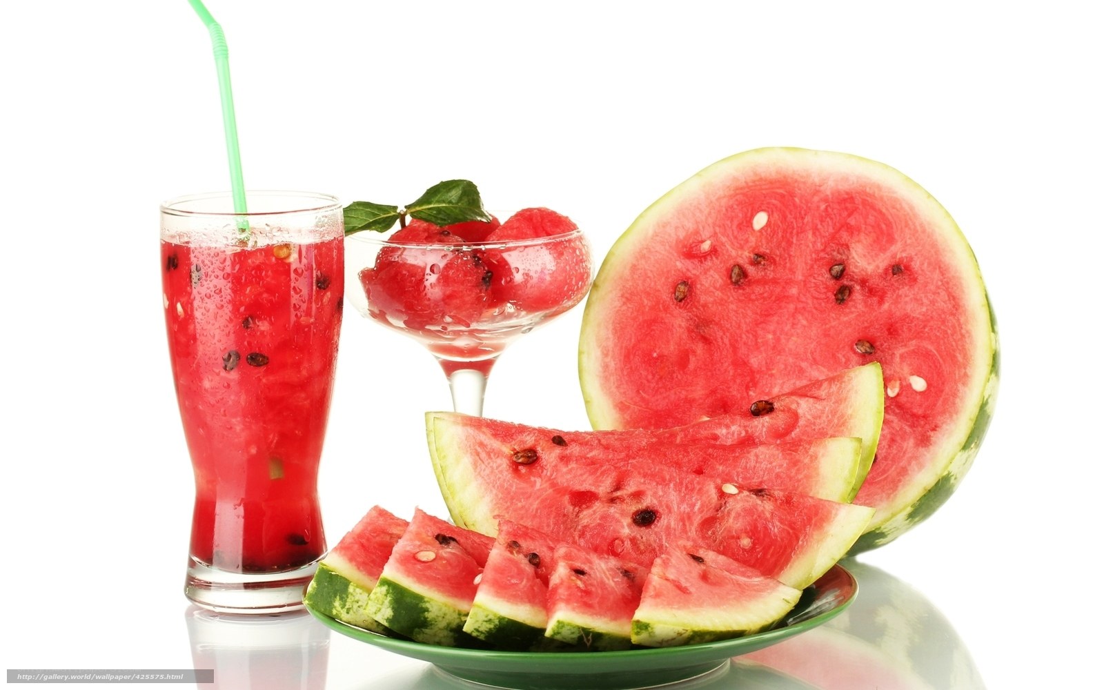 watermelon juice and slices