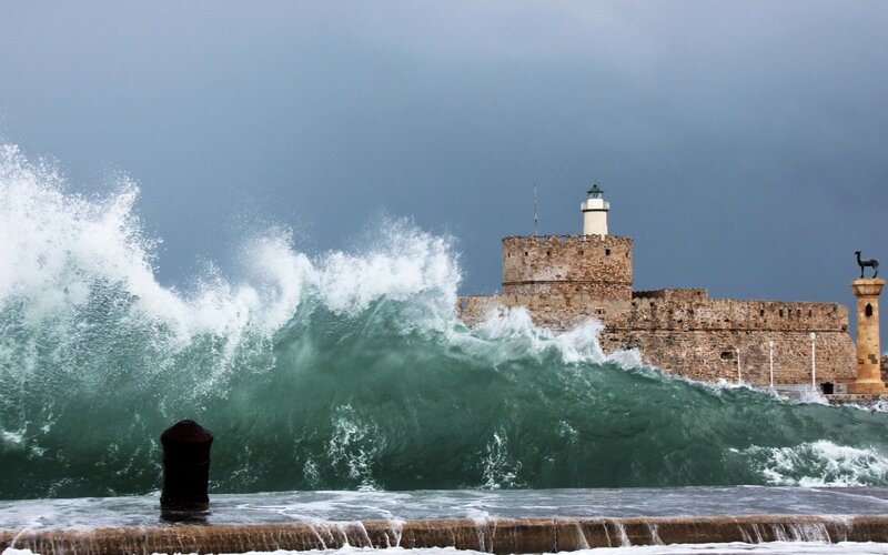 Wave Crashing on Fortress — Green, Dramatic
