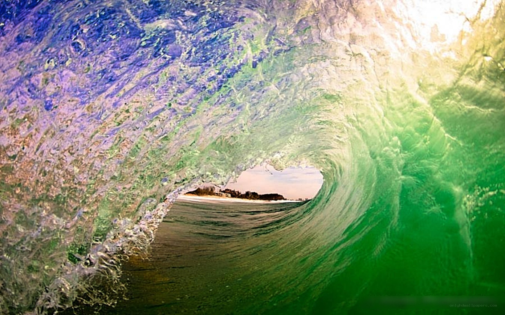 wave tunnel view from underwater