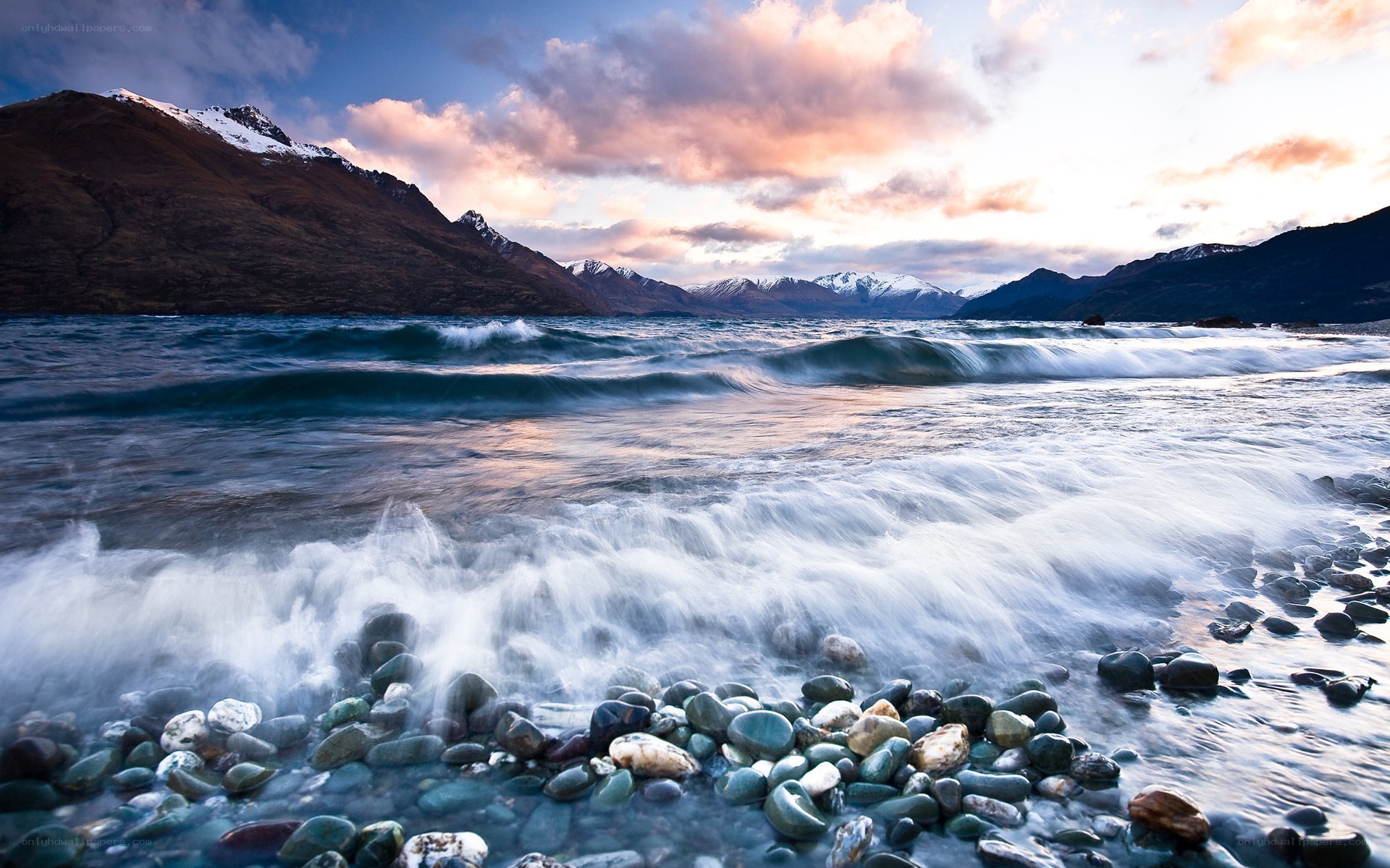 Waves at a mountain lake