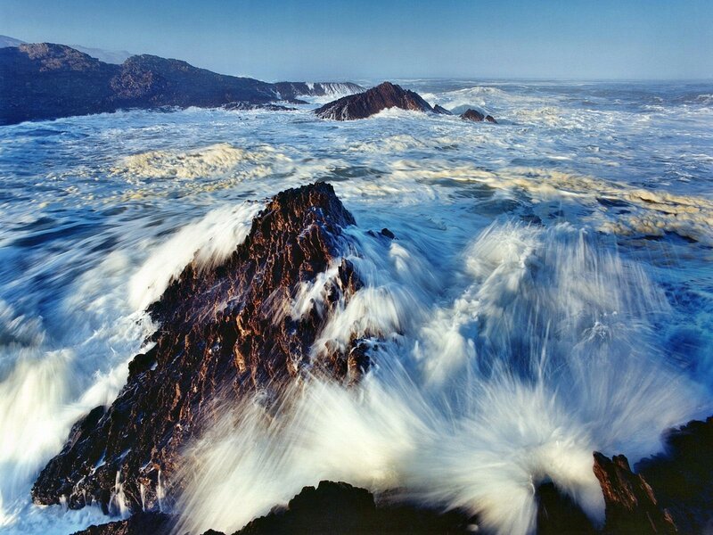 Waves Crashing on Rocks — Blue, Dramatic, Morning