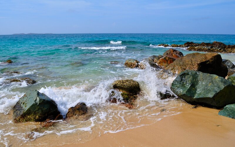 Waves Crashing on Rocks — Blue, Serene