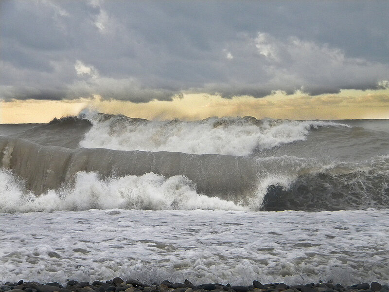 Waves Crashing on Shore — Gray, Dramatic
