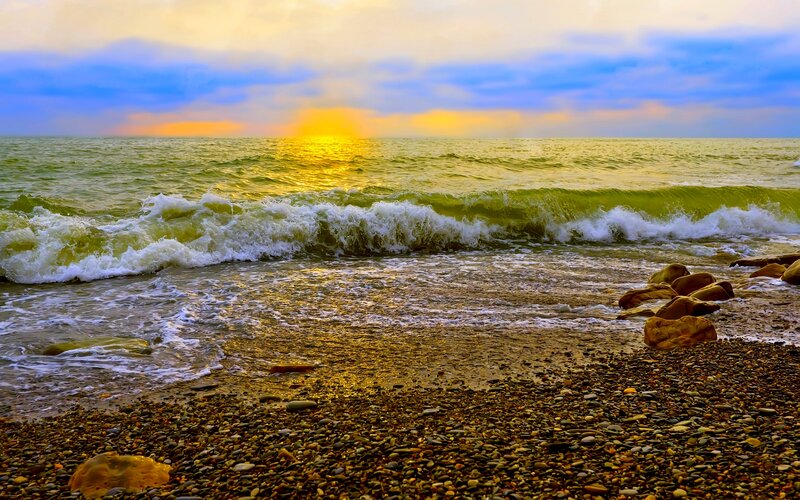 Waves on Pebble Beach — Yellow