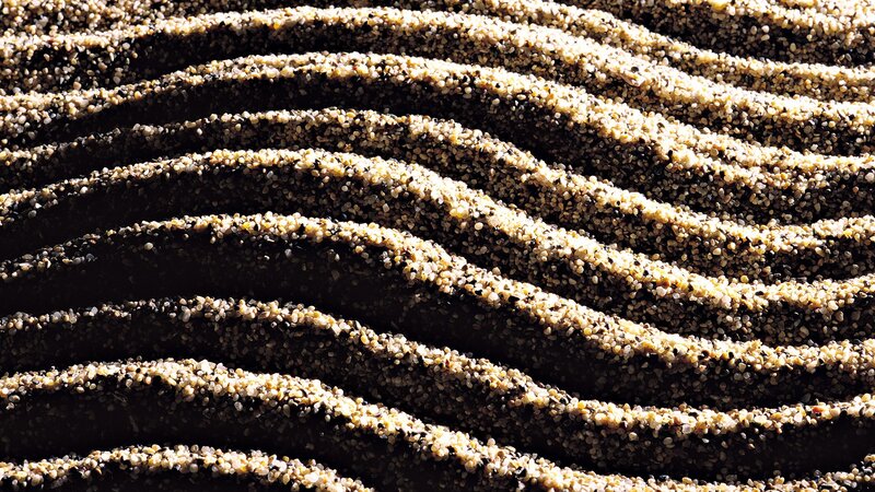 Wavy sand patterns