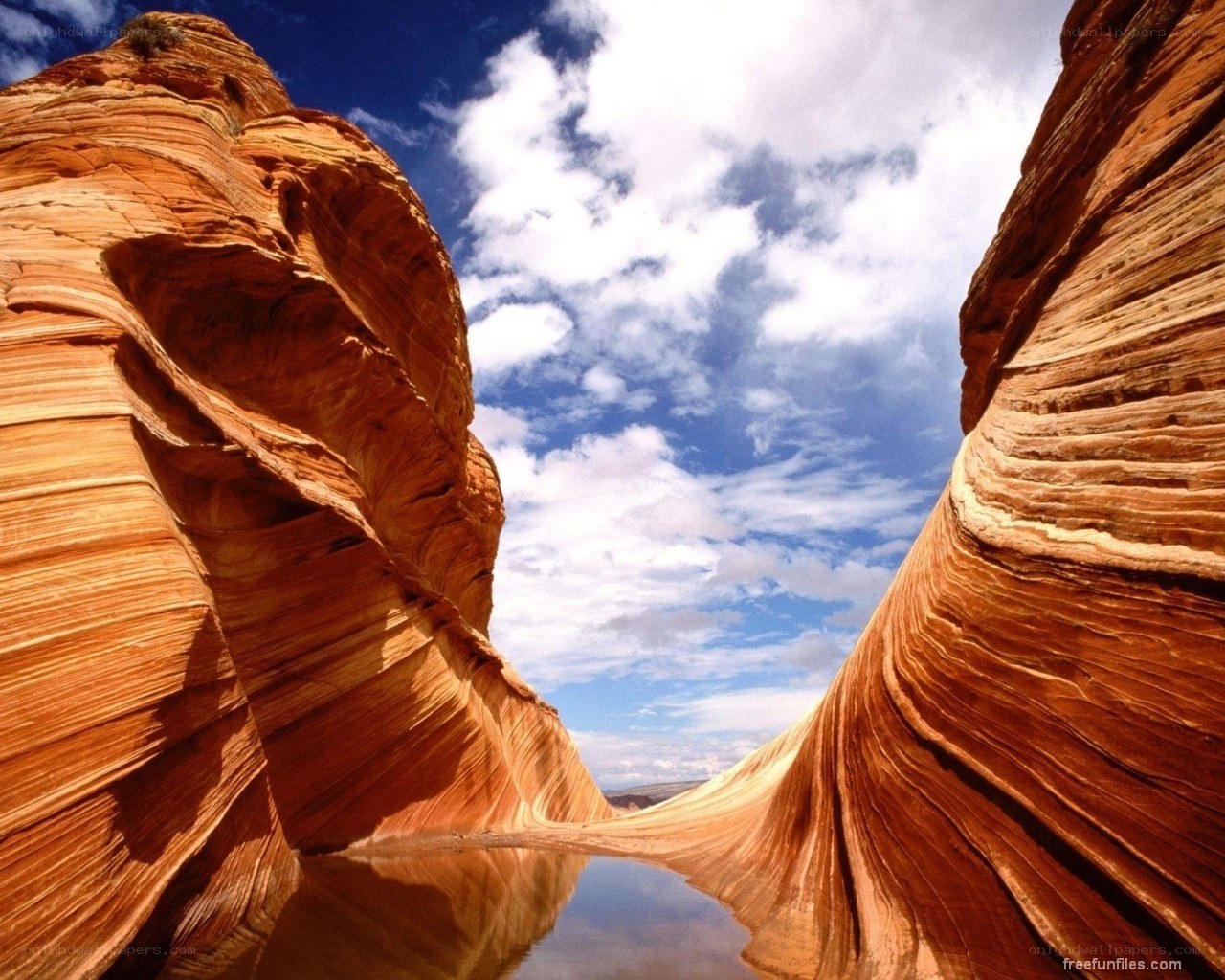 Wavy sandstone canyon