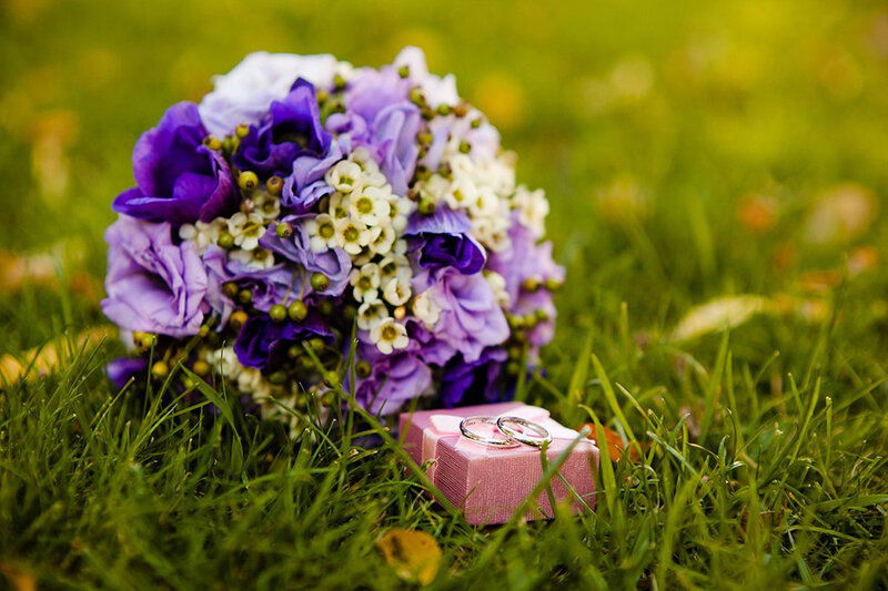Wedding Bouquet and Rings — Purple