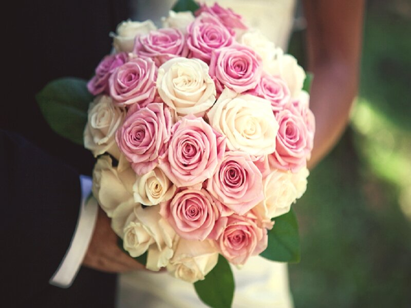 Wedding Bouquet of Roses — Pink