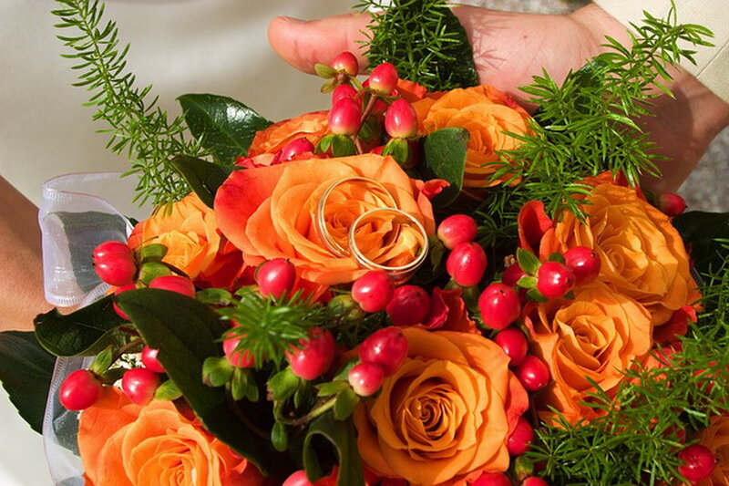 Wedding Bouquet with Rings — Orange