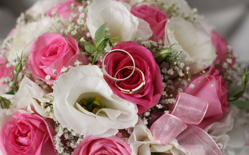 Wedding Bouquet with Rings — Pink