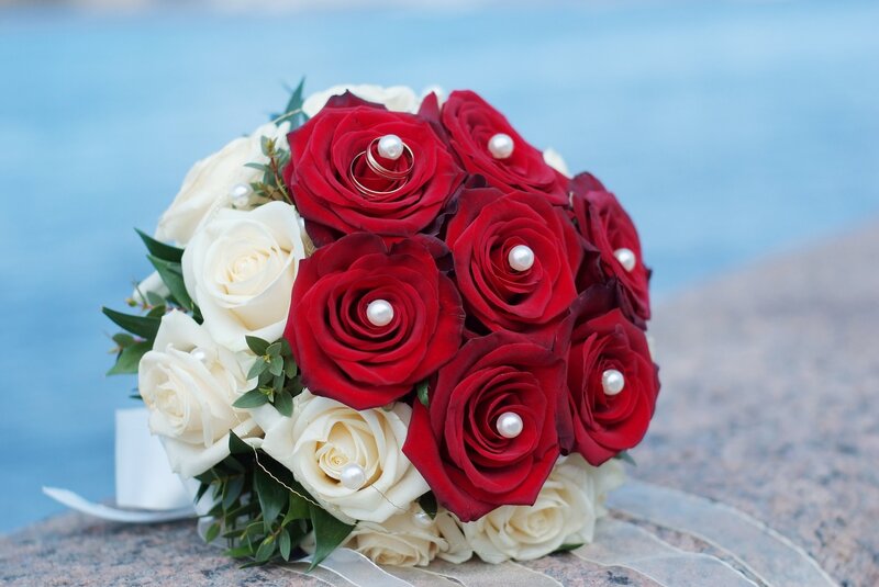 Wedding Bouquet with Rings — Red
