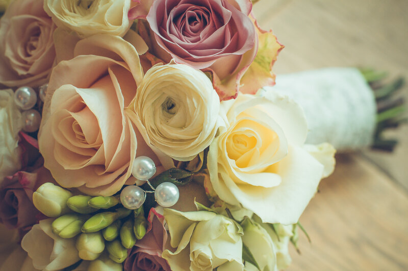 Wedding Bouquet with Roses — Pink, Romantic