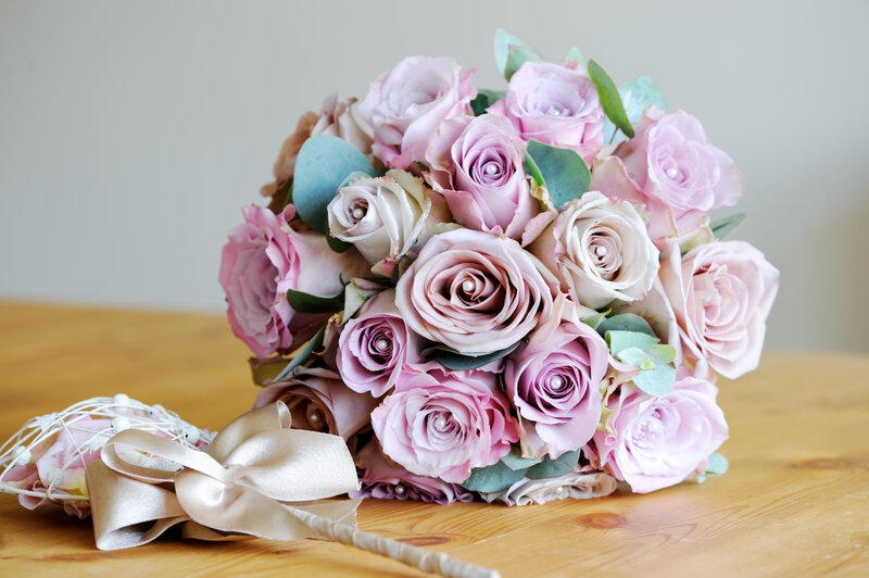 Wedding Bouquet with Roses — Pink, Serene