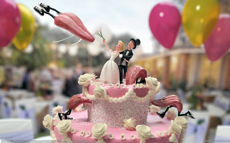 Wedding Cake with Figurines — Pink