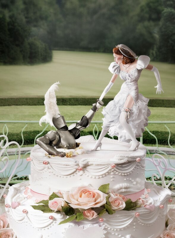 Wedding cake with figurines