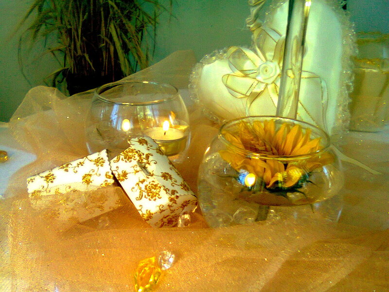 Wedding Centerpiece — Yellow