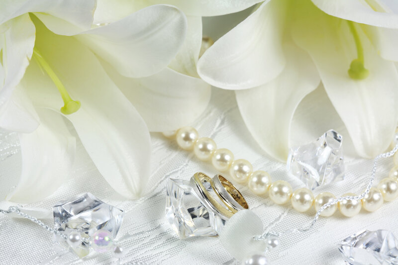 Wedding Rings and Pearls — White