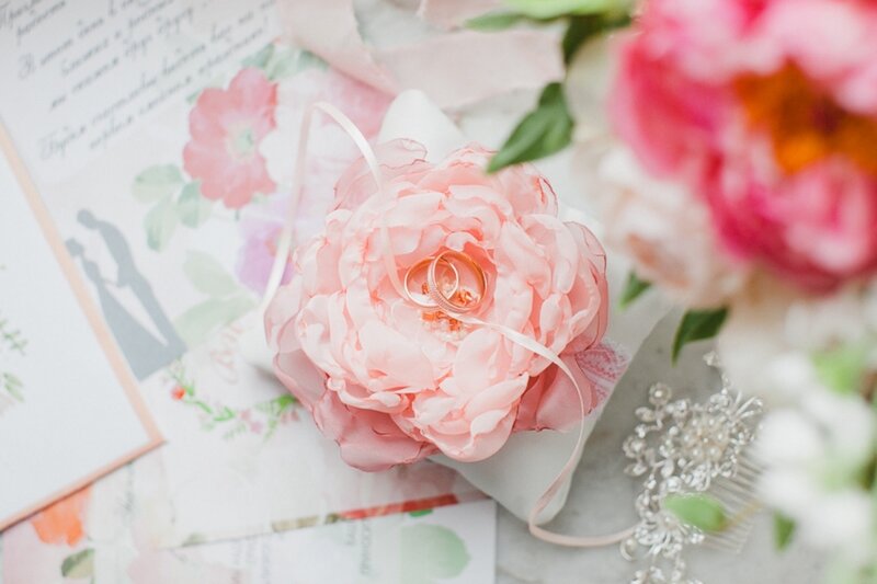 Wedding Rings in Flower — Pink