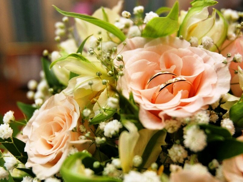 Wedding Rings in Flowers — Pink, Romantic