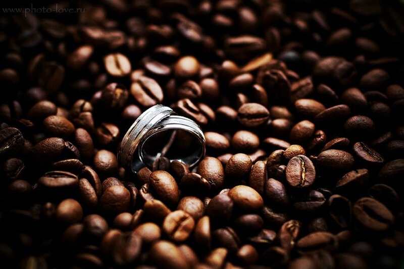 Wedding Rings on Coffee Beans — Brown