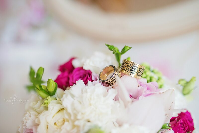 Wedding Rings on Flowers — White, Romantic