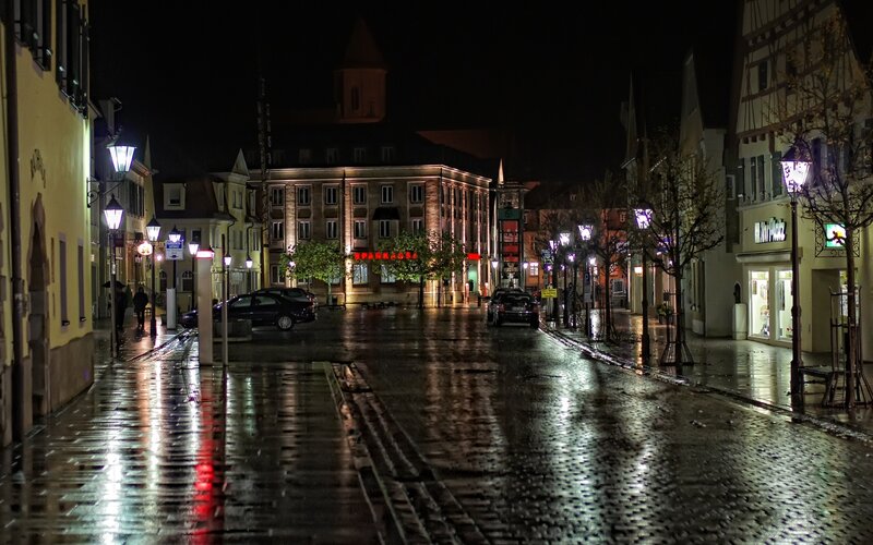 Wet Cobblestone Street — Black