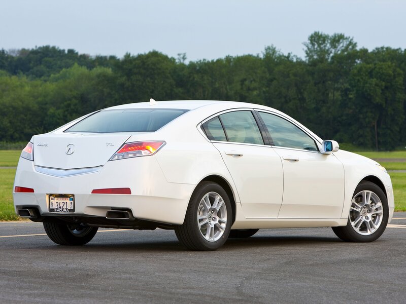 White Acura Tl Sedan — Calm