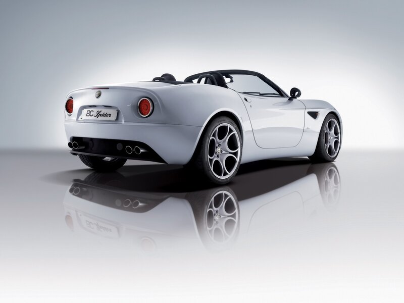 White Alfa Romeo BC Spider