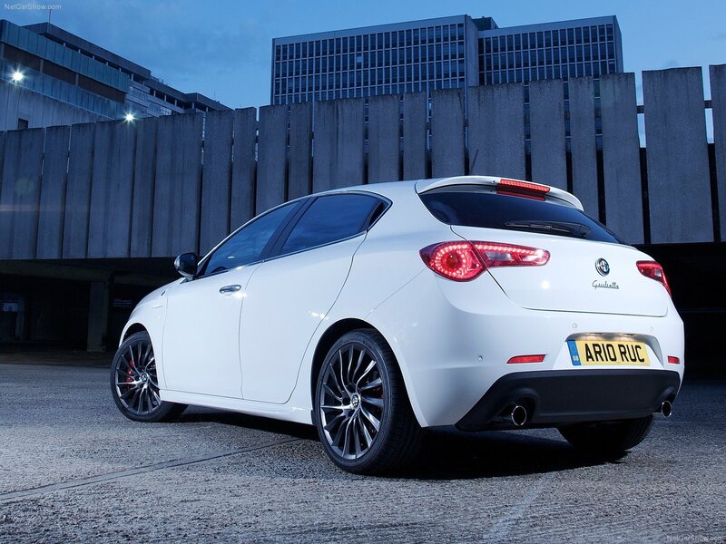 white alfa romeo Giulietta