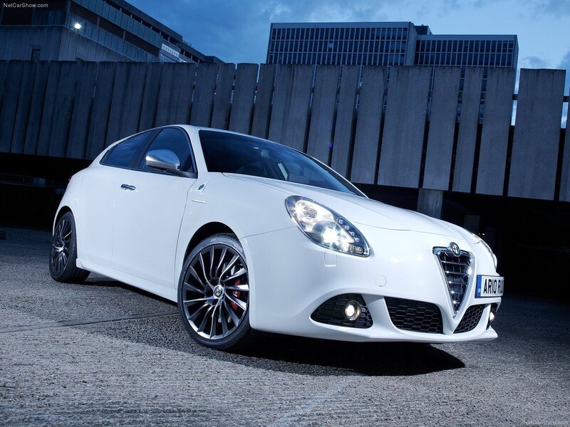 white alfa romeo Giulietta