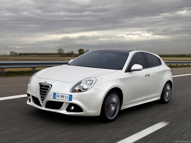 white alfa romeo Giulietta in motion