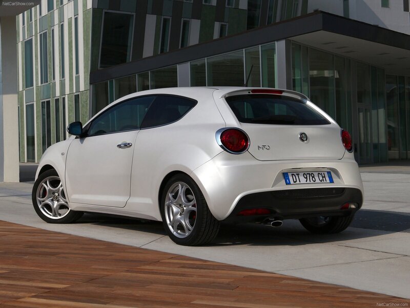 white alfa romeo mito hatchback