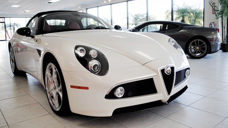 White Alfa Romeo Spider