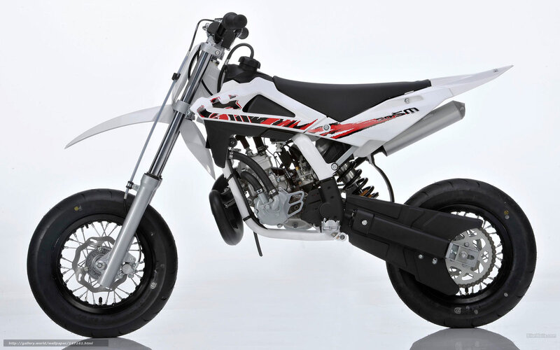 White and Black Dirt Bike — Neutral