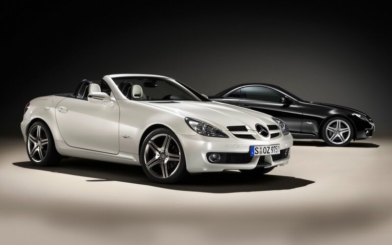 White and black Mercedes-Benz SLK