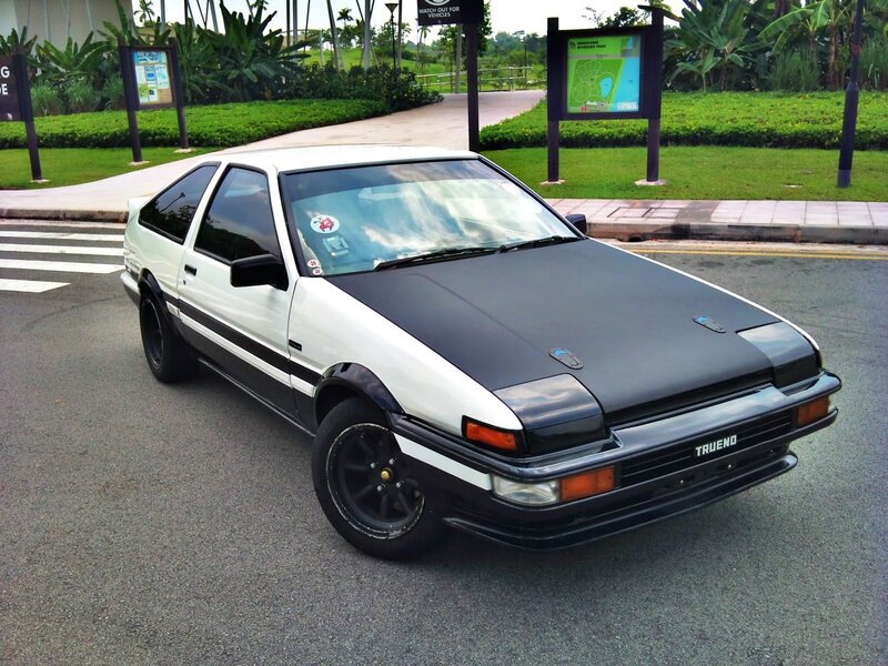 white and black toyota trueno