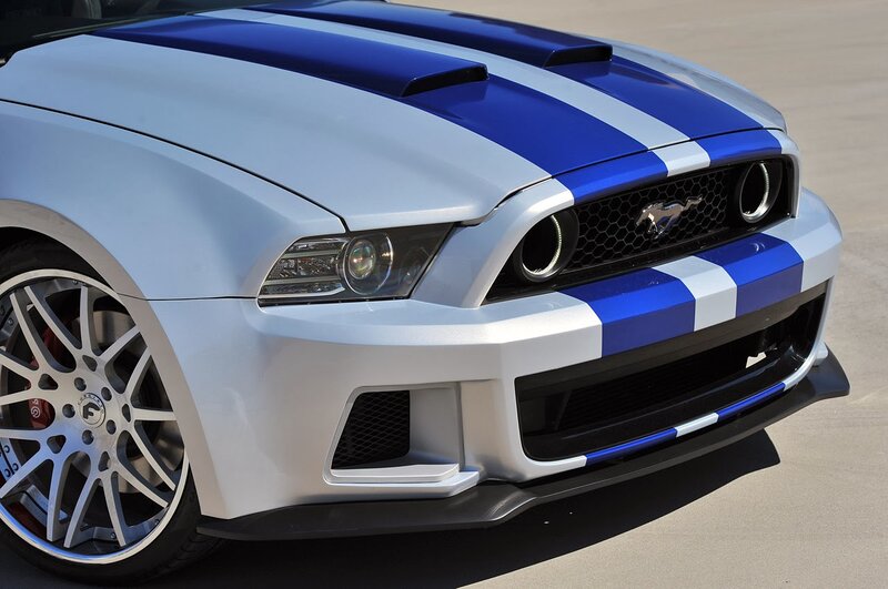 White and Blue Car — Neutral, Afternoon