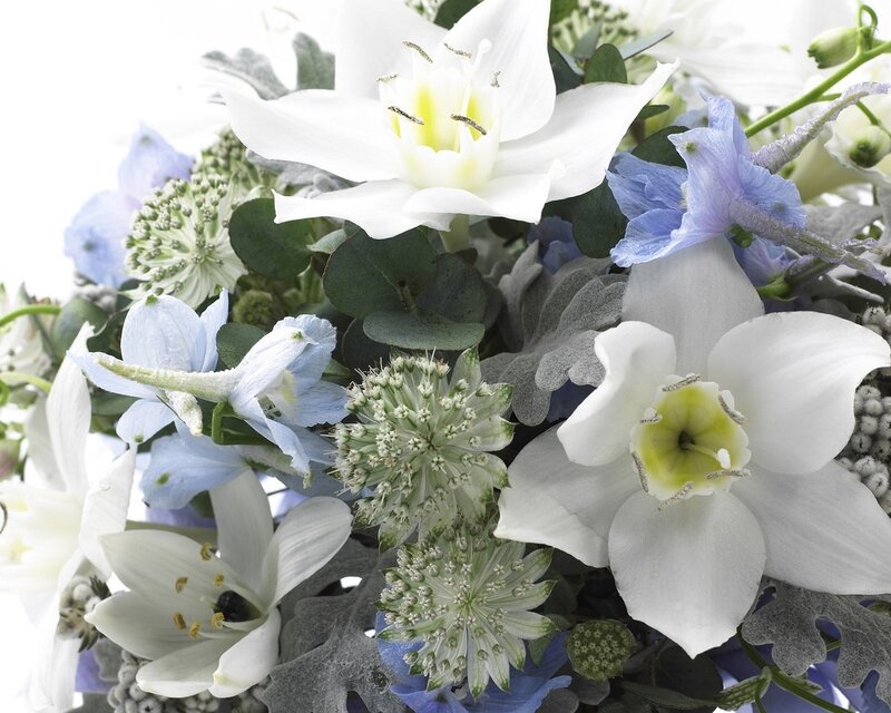 white and blue flower bouquet