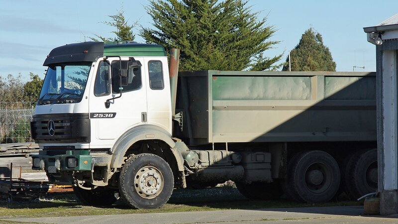 White and Green Dump Truck — Neutral