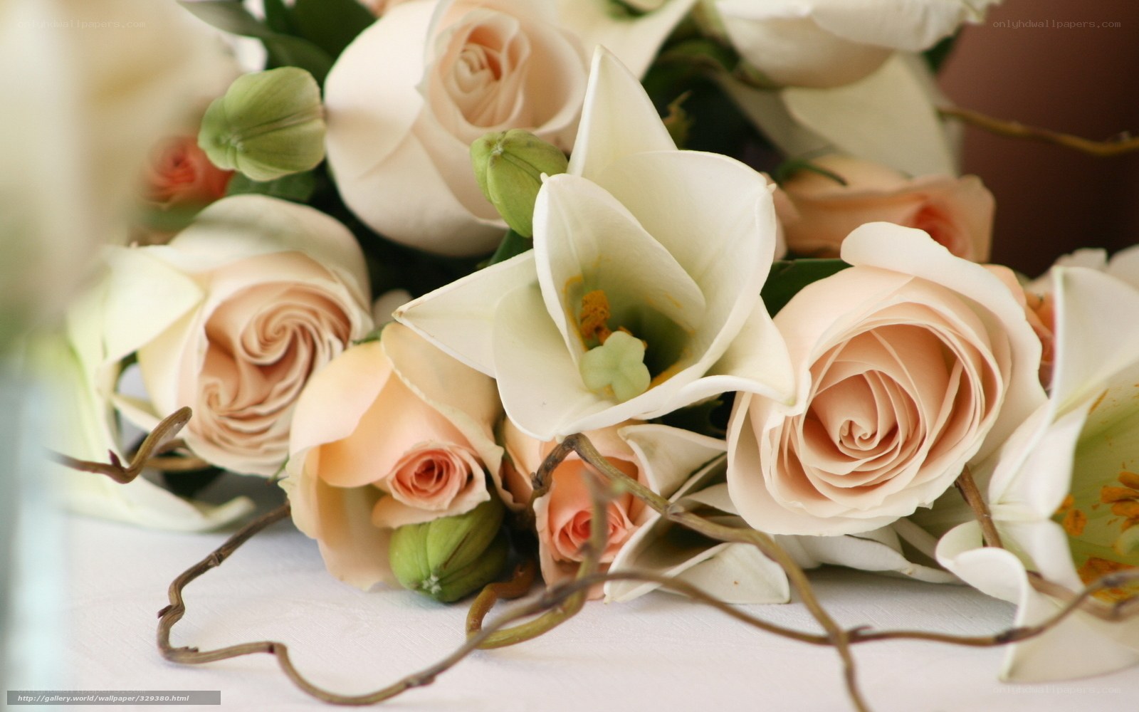 White and peach flower bouquet