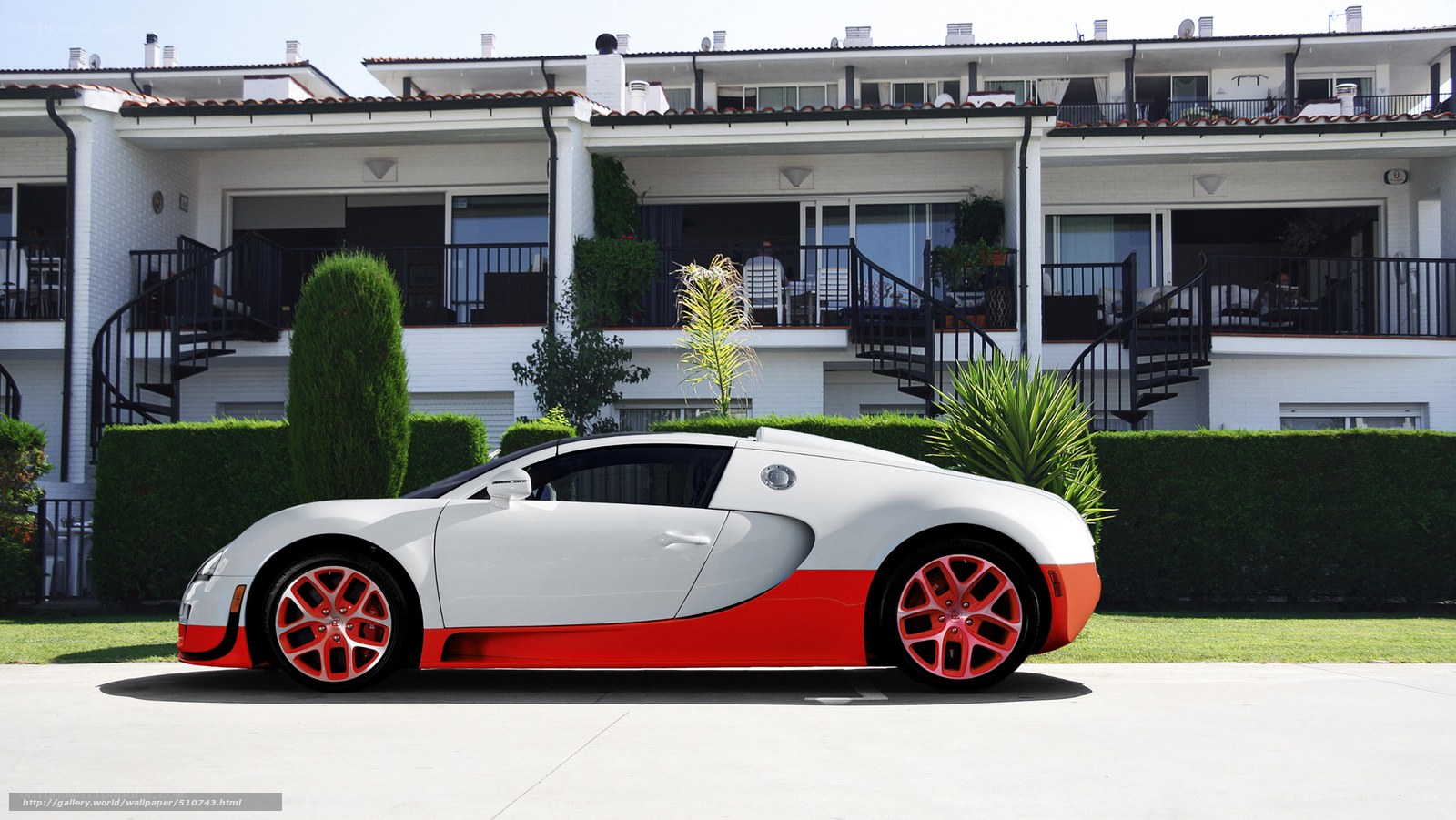 White and red Bugatti Veyron