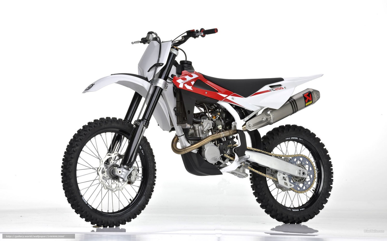 white and red dirt bike