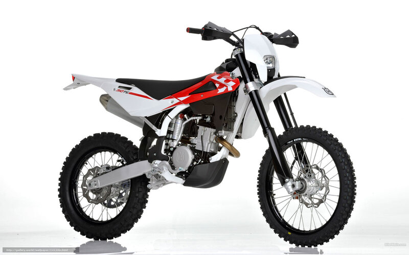 White and Red Dirt Bike — Neutral