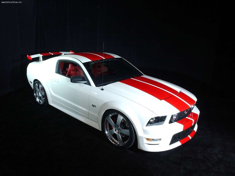 White and red Ford Mustang GT